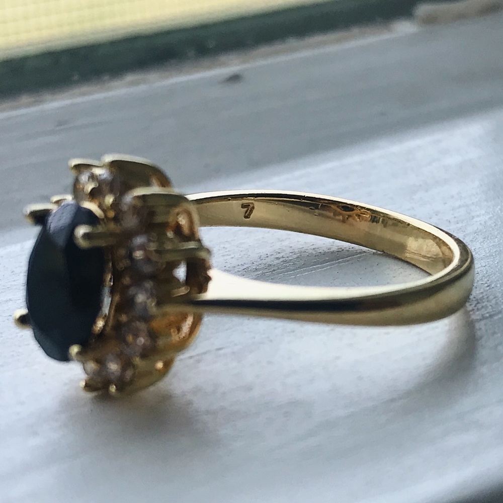 Black Stone Oval Ring with Halo Size 7 - Picture 4 of 14